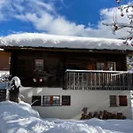 Alter Laerch Chalet