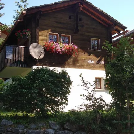 Alter Laerch Chalet Blatten bei Naters