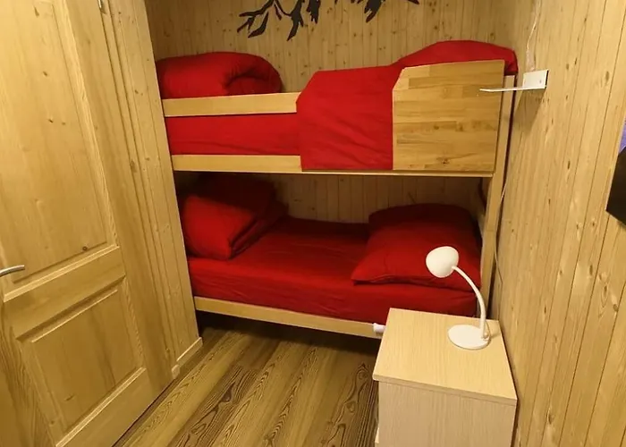 Alter Laerch シャレー ナータース